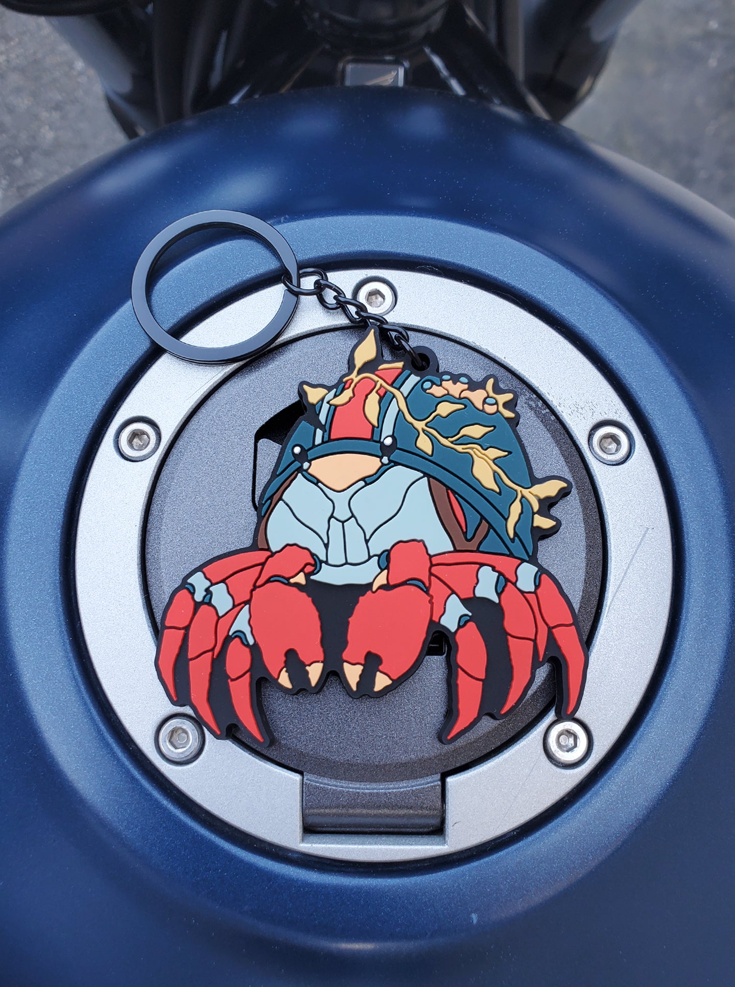 HELMET CRAB Rubber Keychain
